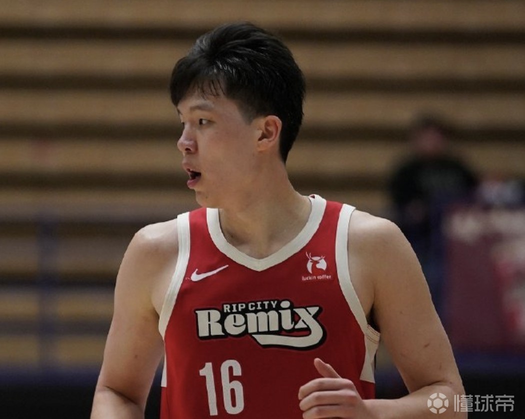 开拓者更新今日比赛伤病名单：杨瀚森未被召回，罗威因伤缺阵